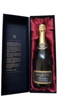 2011 Singlefile Denmark Pinot Chardonnay with Gift Box Image
