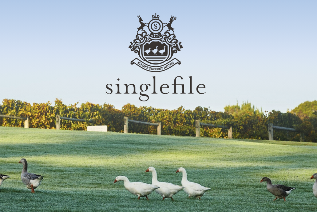Singlefile Crest