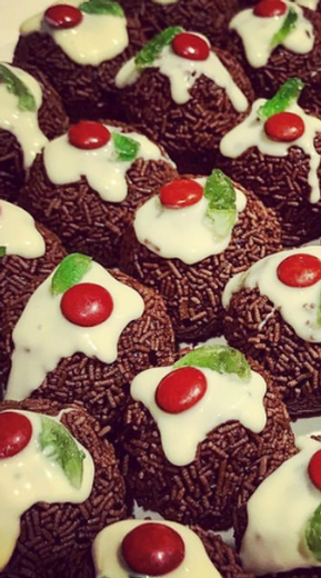 Chocolate Rum Balls for Christmas