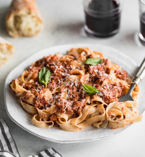 Sugo Bugiardo with Linguine